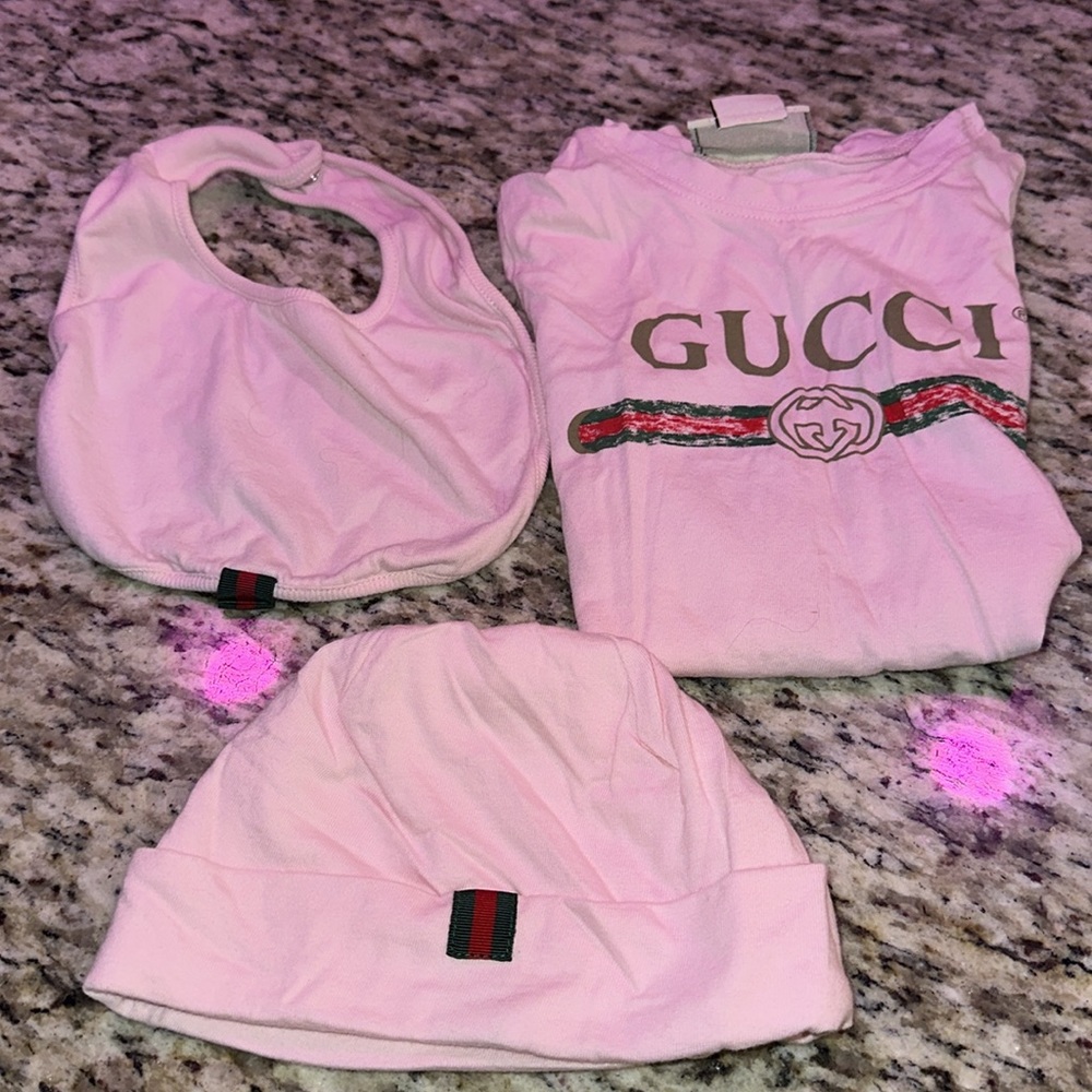 Baby girl original bodysuit with hat